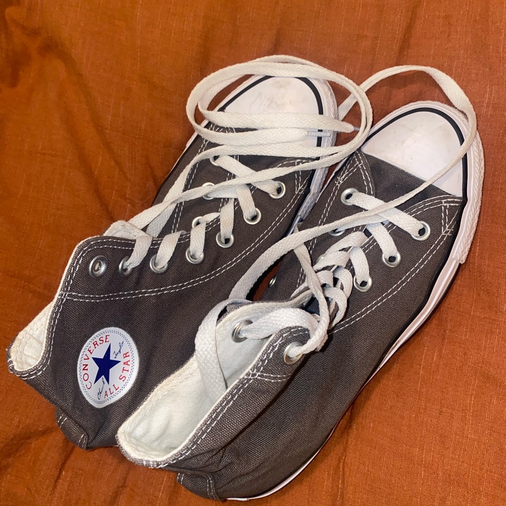 Converse size 6